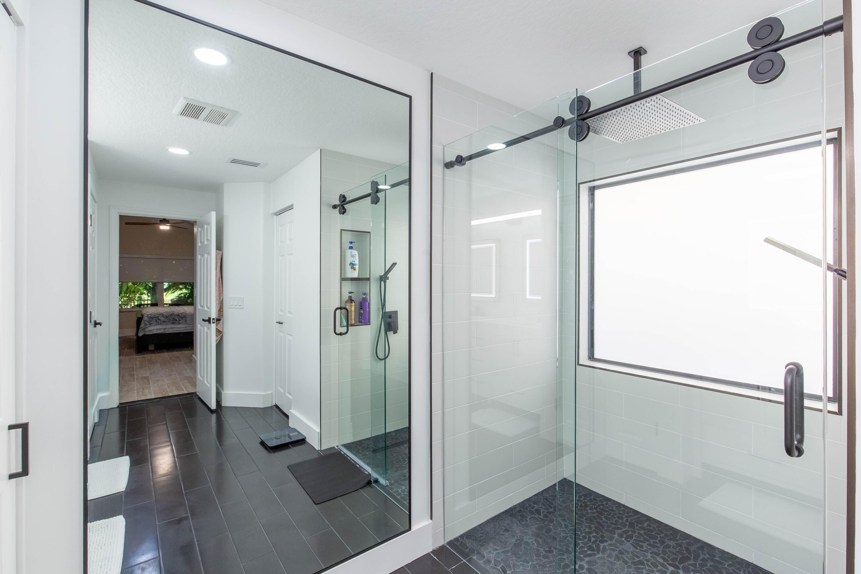 Properties 3629 Old Lighthouse Circle