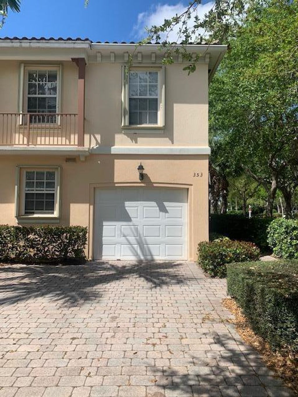 Photo of 353 Salinas Drive, Palm Beach Gardens, FL 33410 (MLS # R10698640)