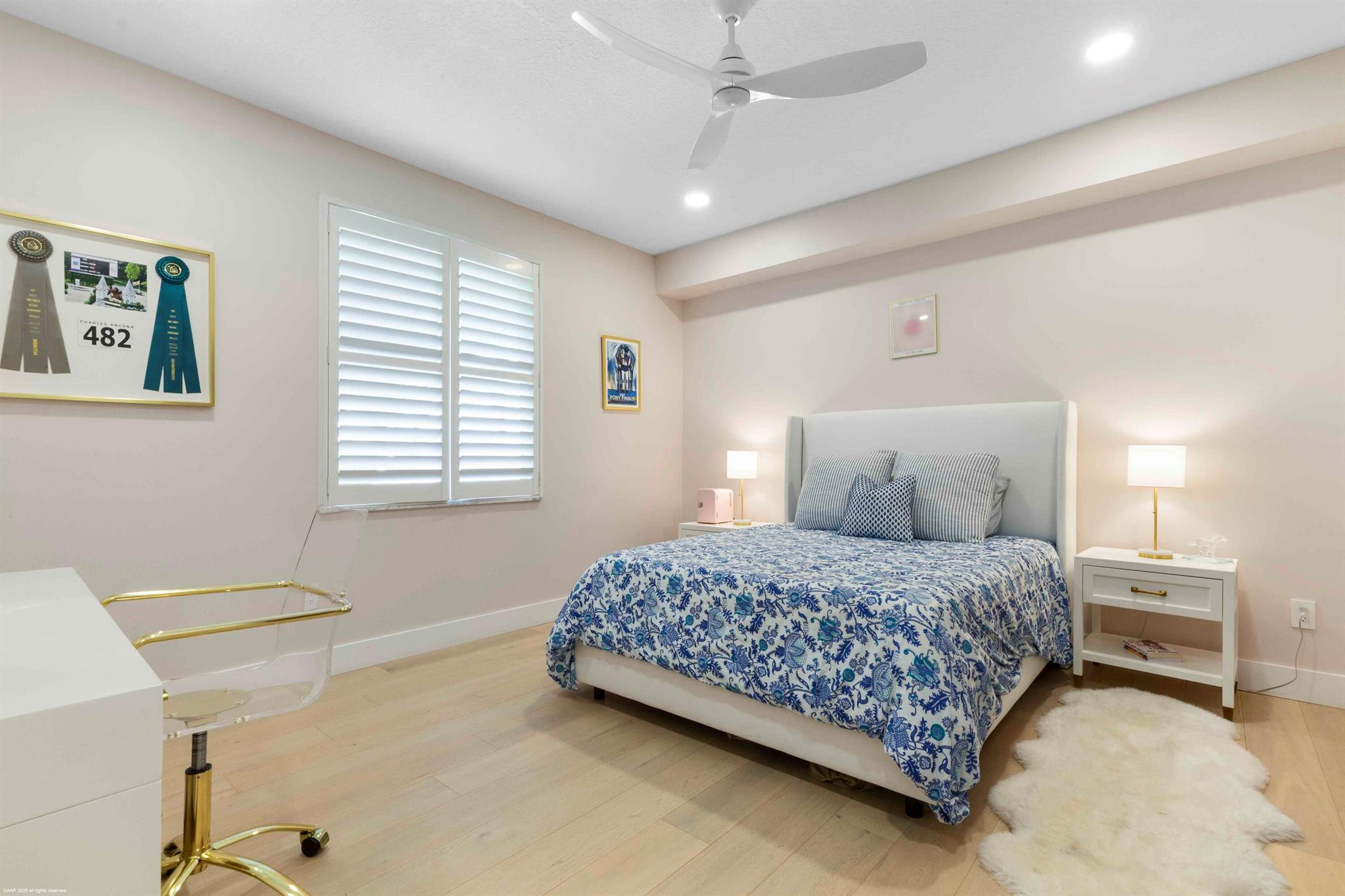 PALM BEACH POINT - Residential