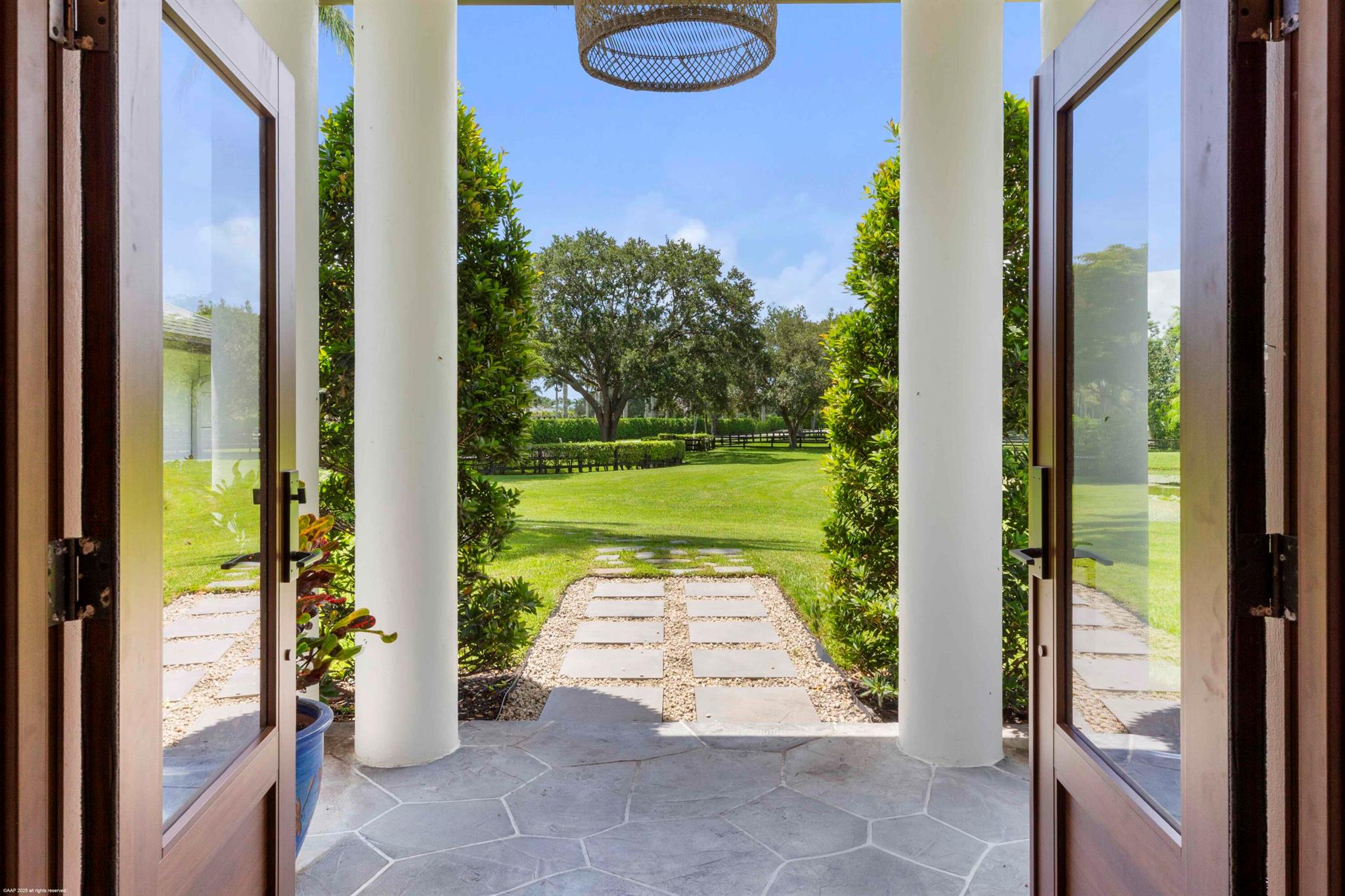 PALM BEACH POINT - Residential