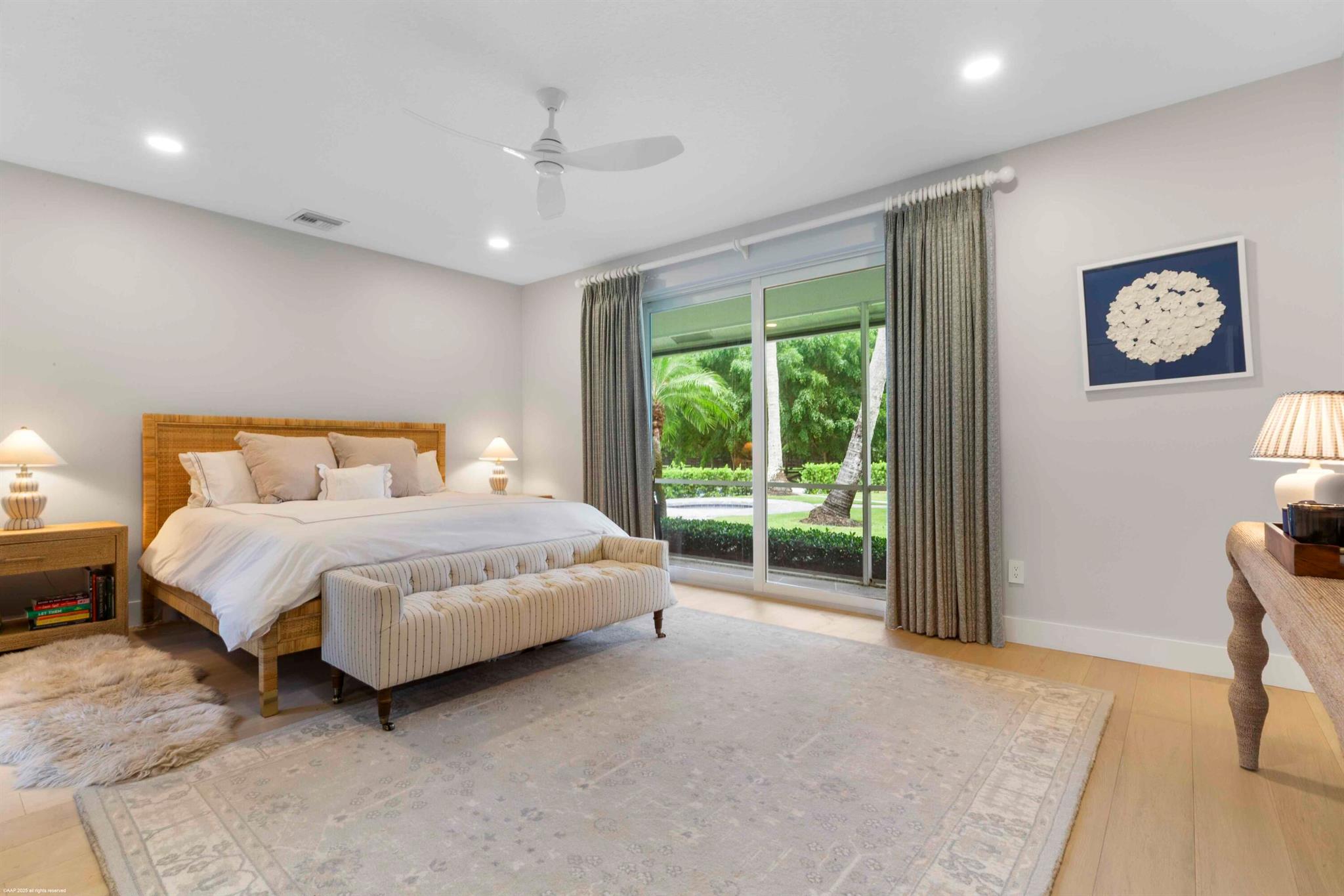 PALM BEACH POINT - Residential