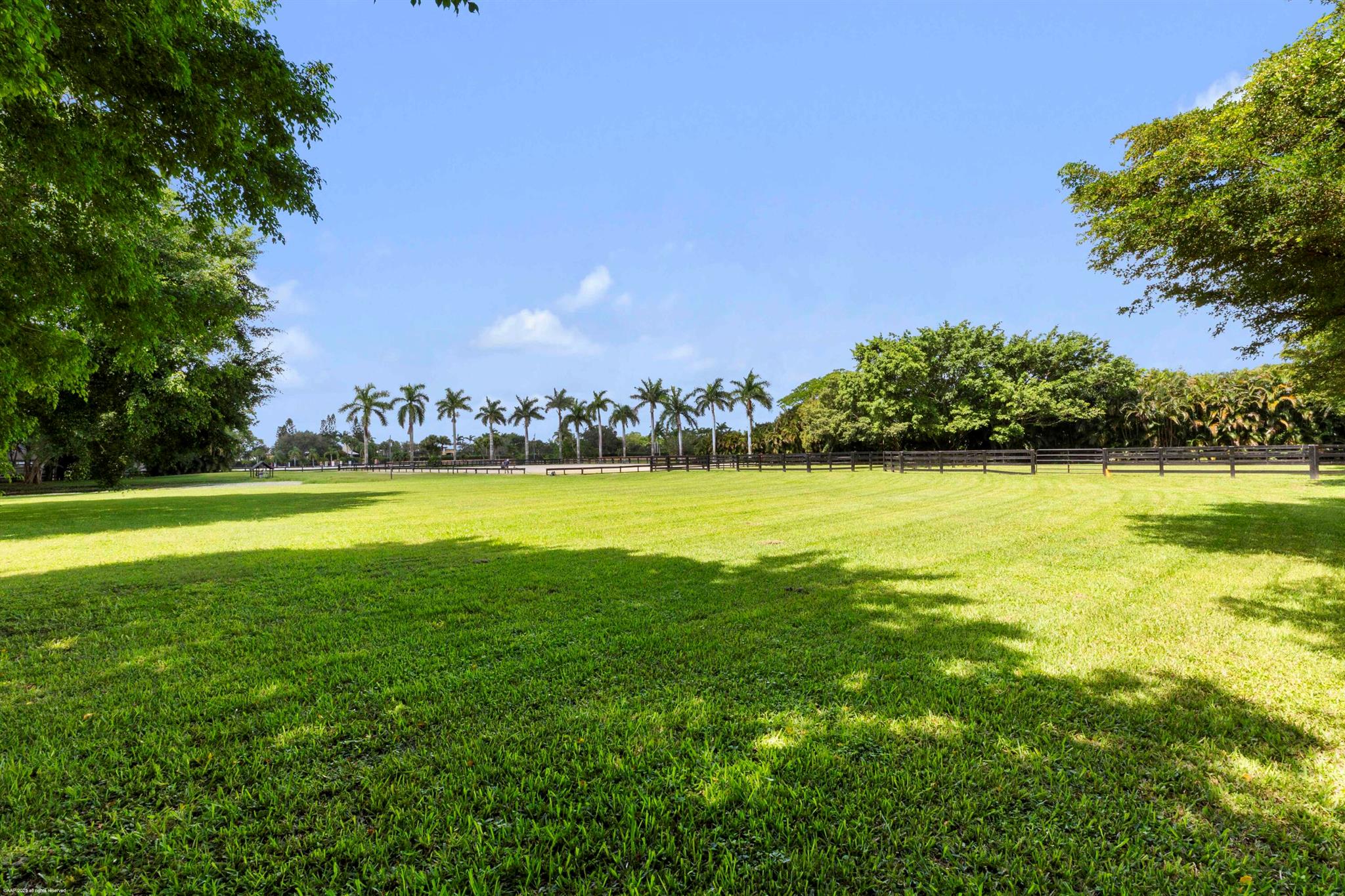 PALM BEACH POINT - Residential