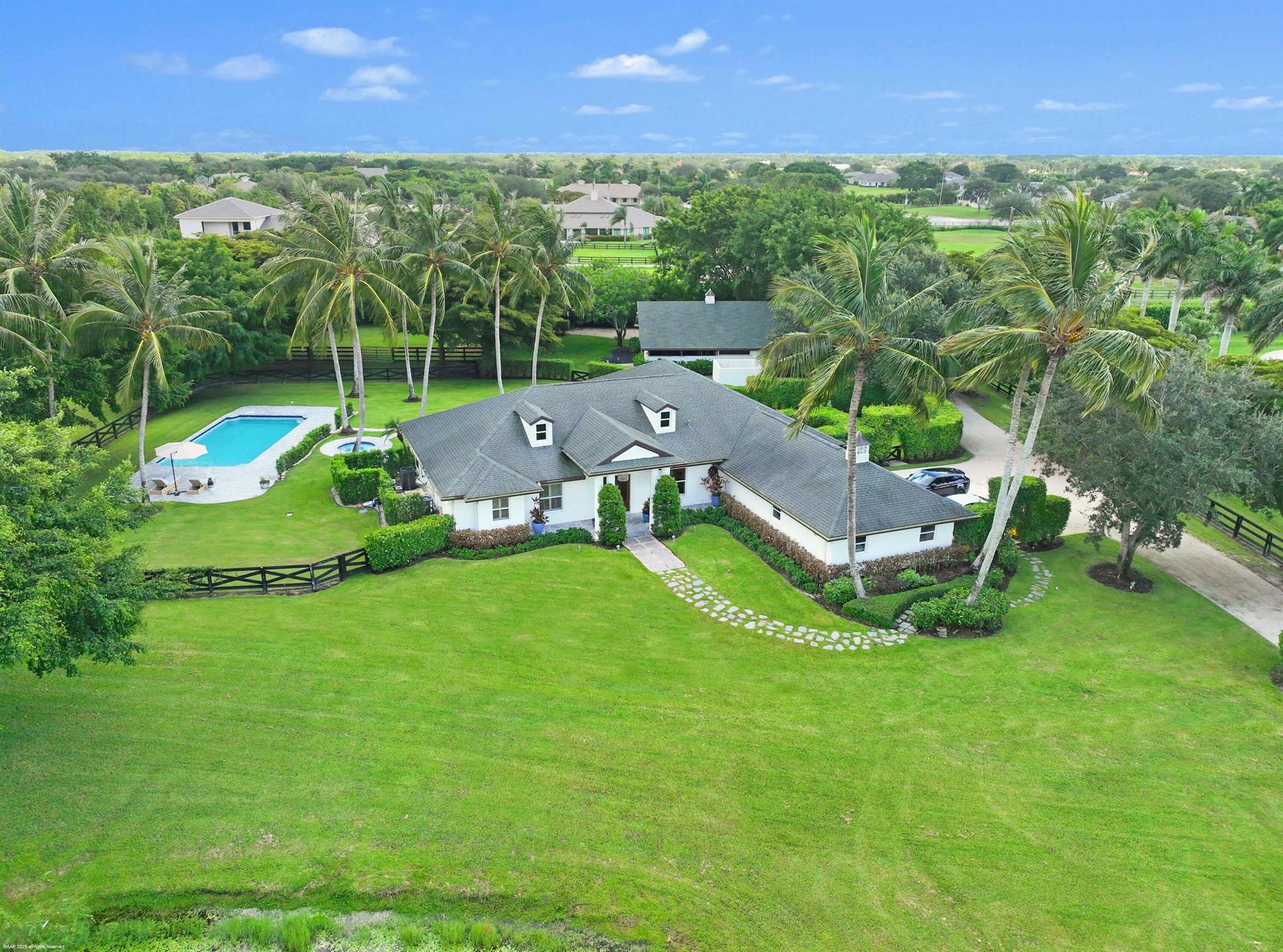 4429 Palm Breeze Trail