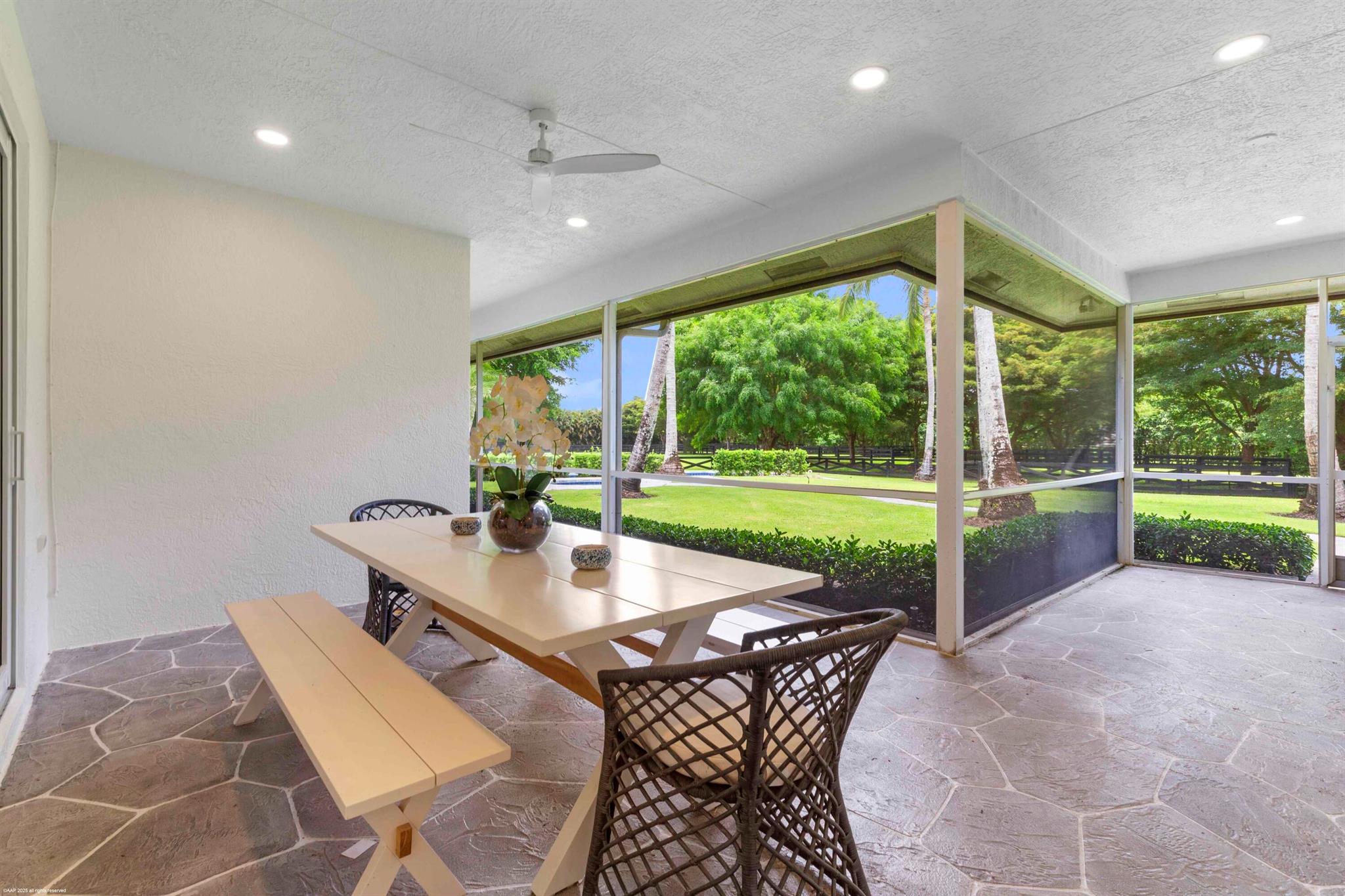 PALM BEACH POINT - Residential