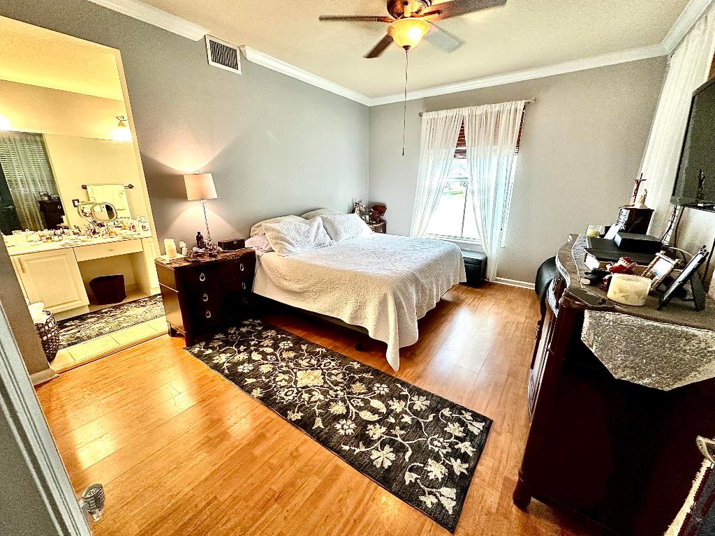 PALOMA LAKES CONDOMINIUM NO 1 - Residential Lease