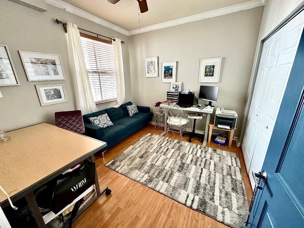 PALOMA LAKES CONDOMINIUM NO 1 - Residential Lease