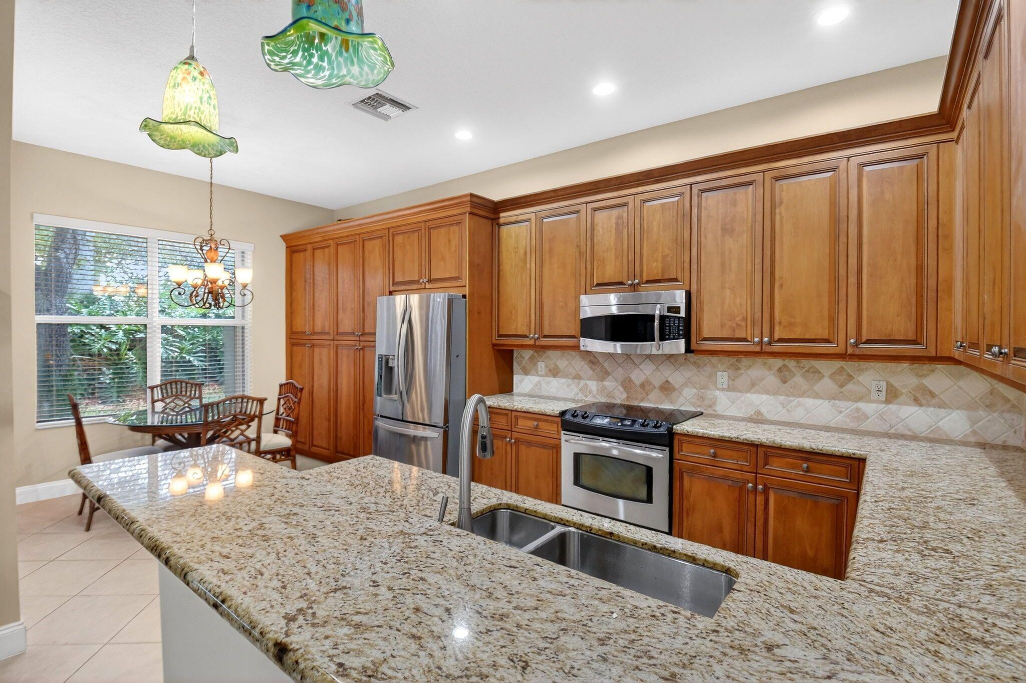 Valencia Pointe - Residential