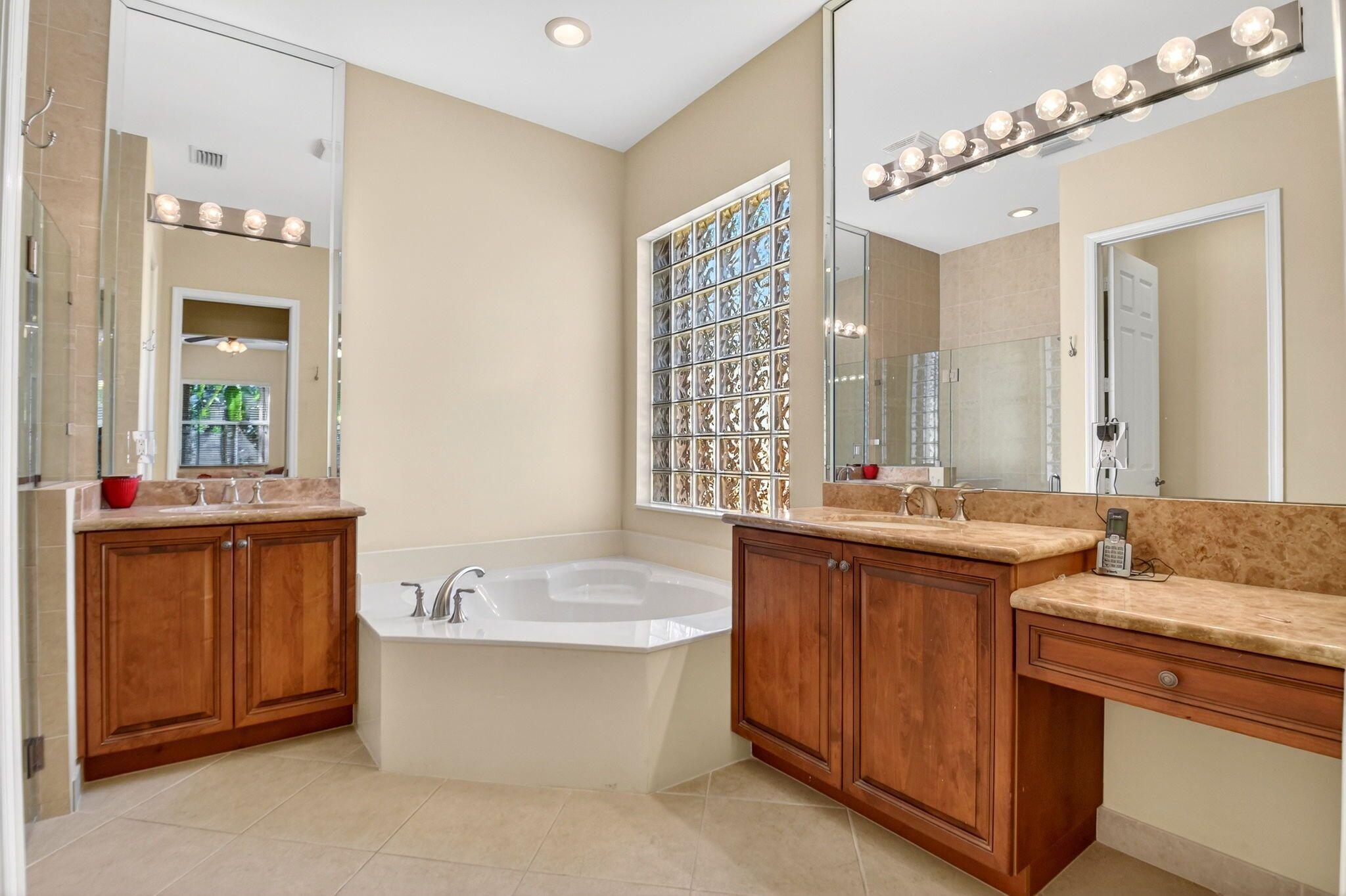 Valencia Pointe - Residential