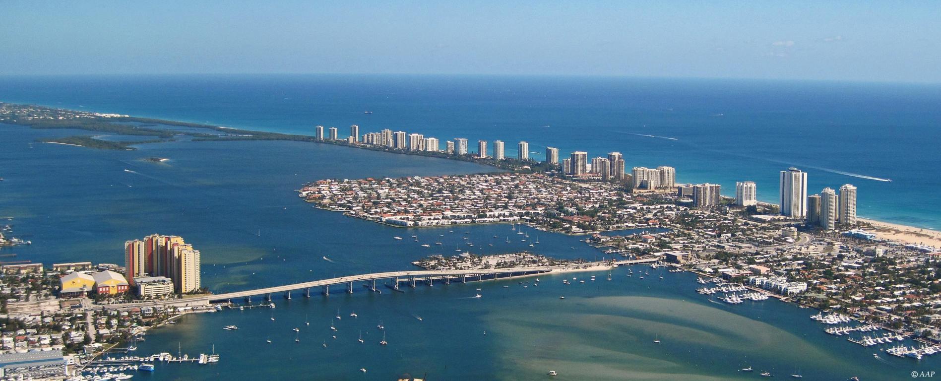 OASIS SINGER ISLAND CONDO - Residential