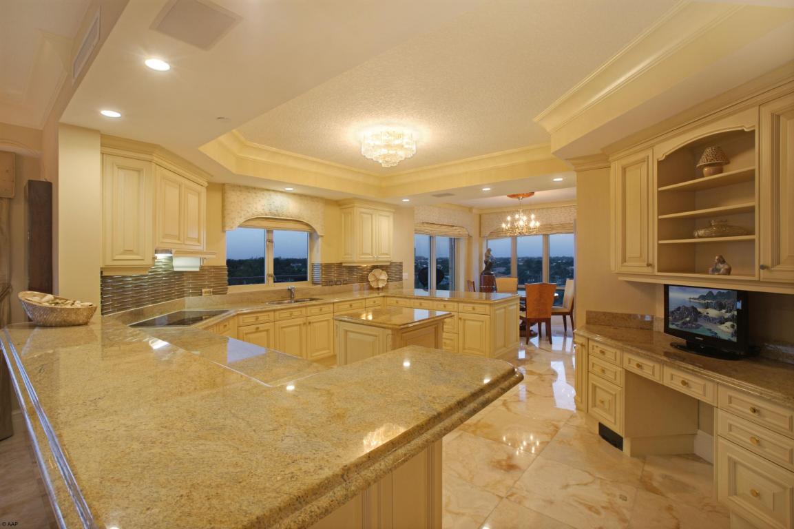 OASIS SINGER ISLAND CONDO - Residential