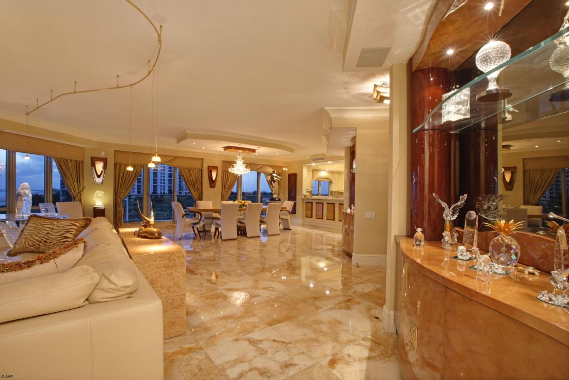 OASIS SINGER ISLAND CONDO - Residential