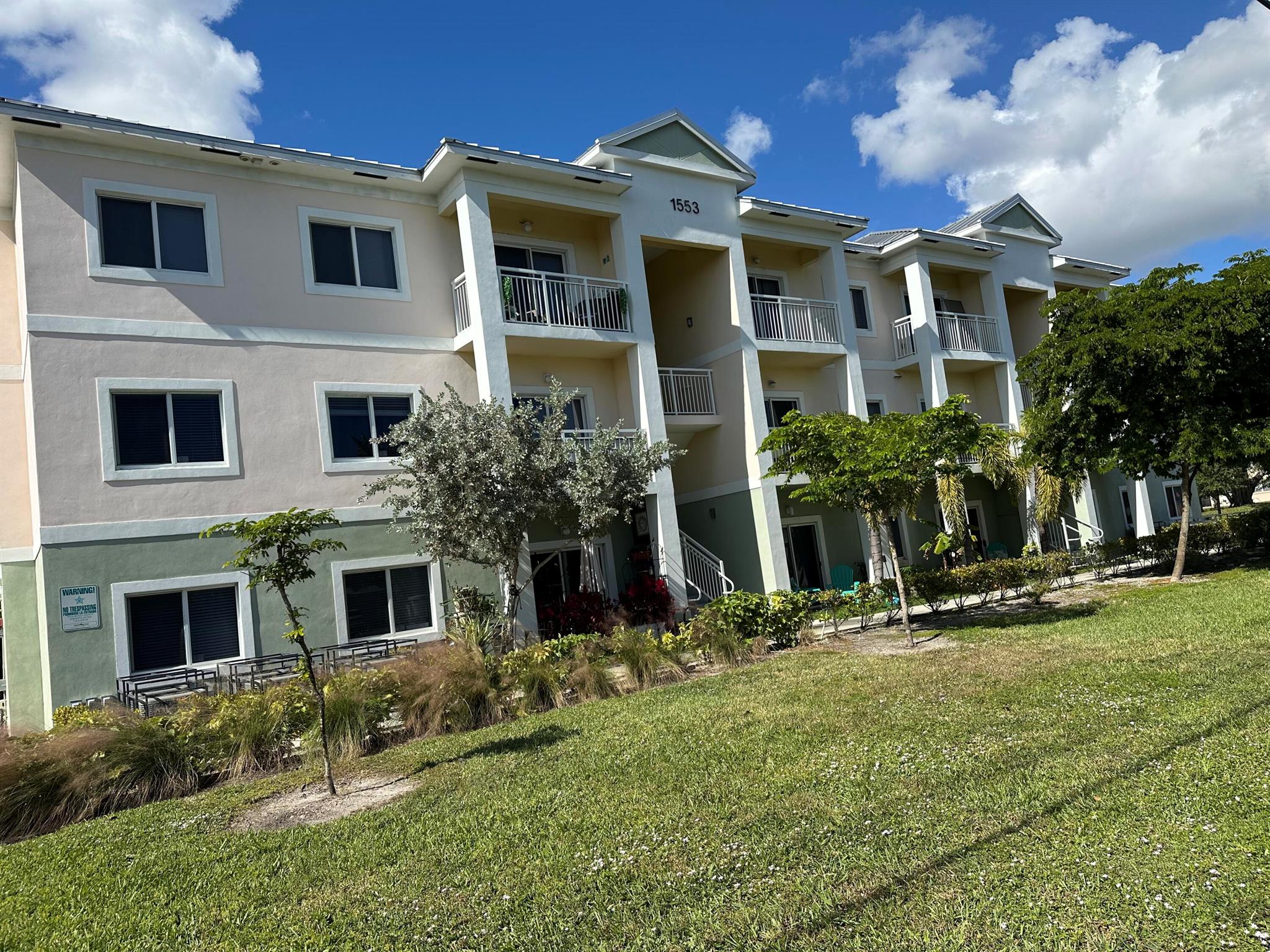 MANGO COVE - Residential Lease