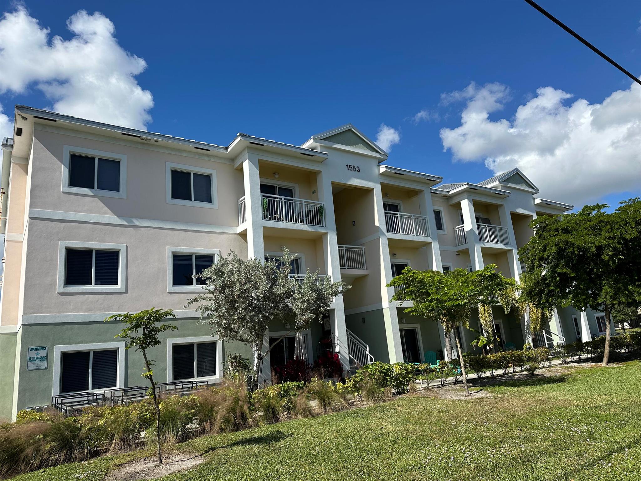 MANGO COVE - Residential Lease