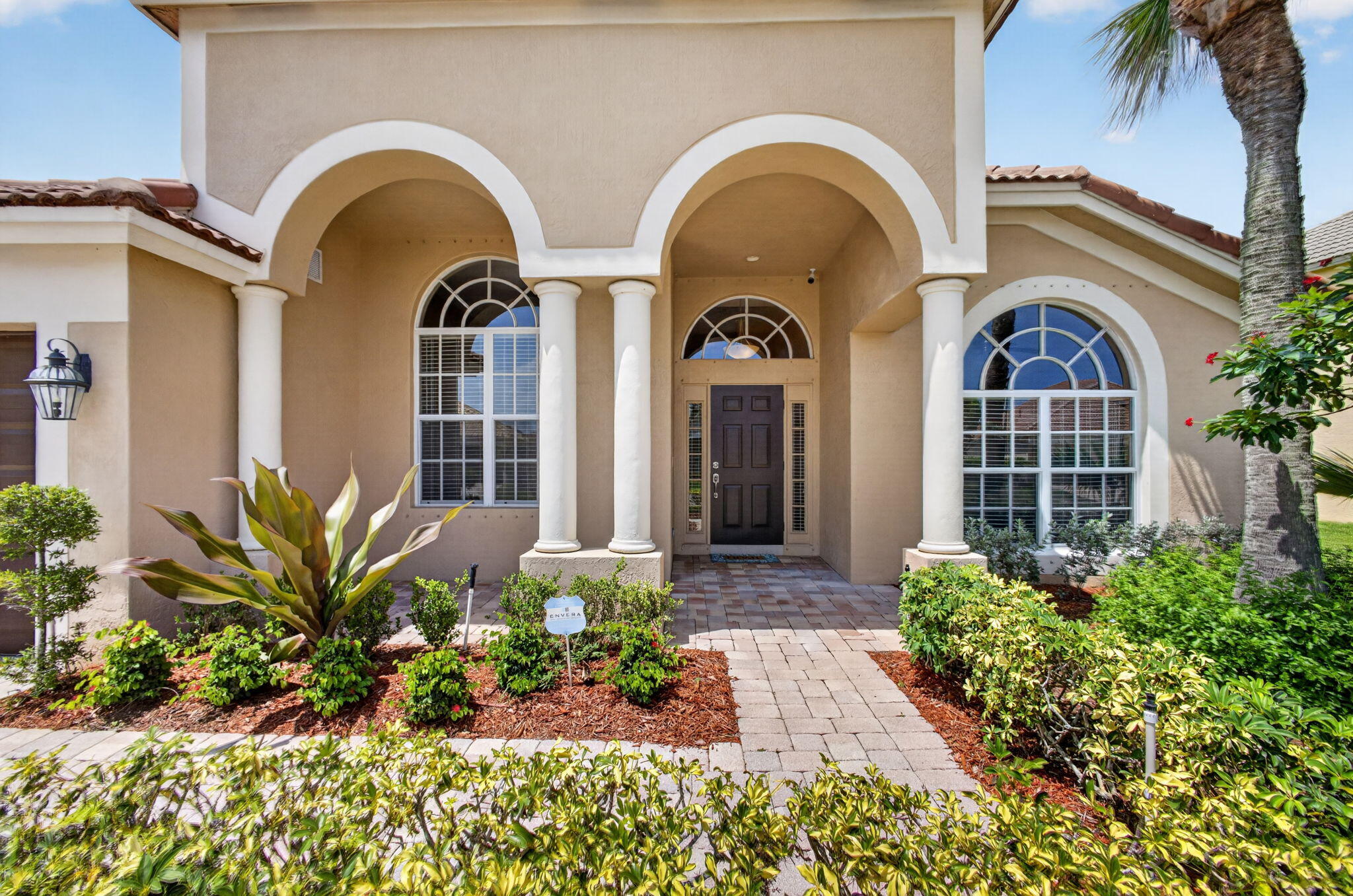 3738 Victoria Road