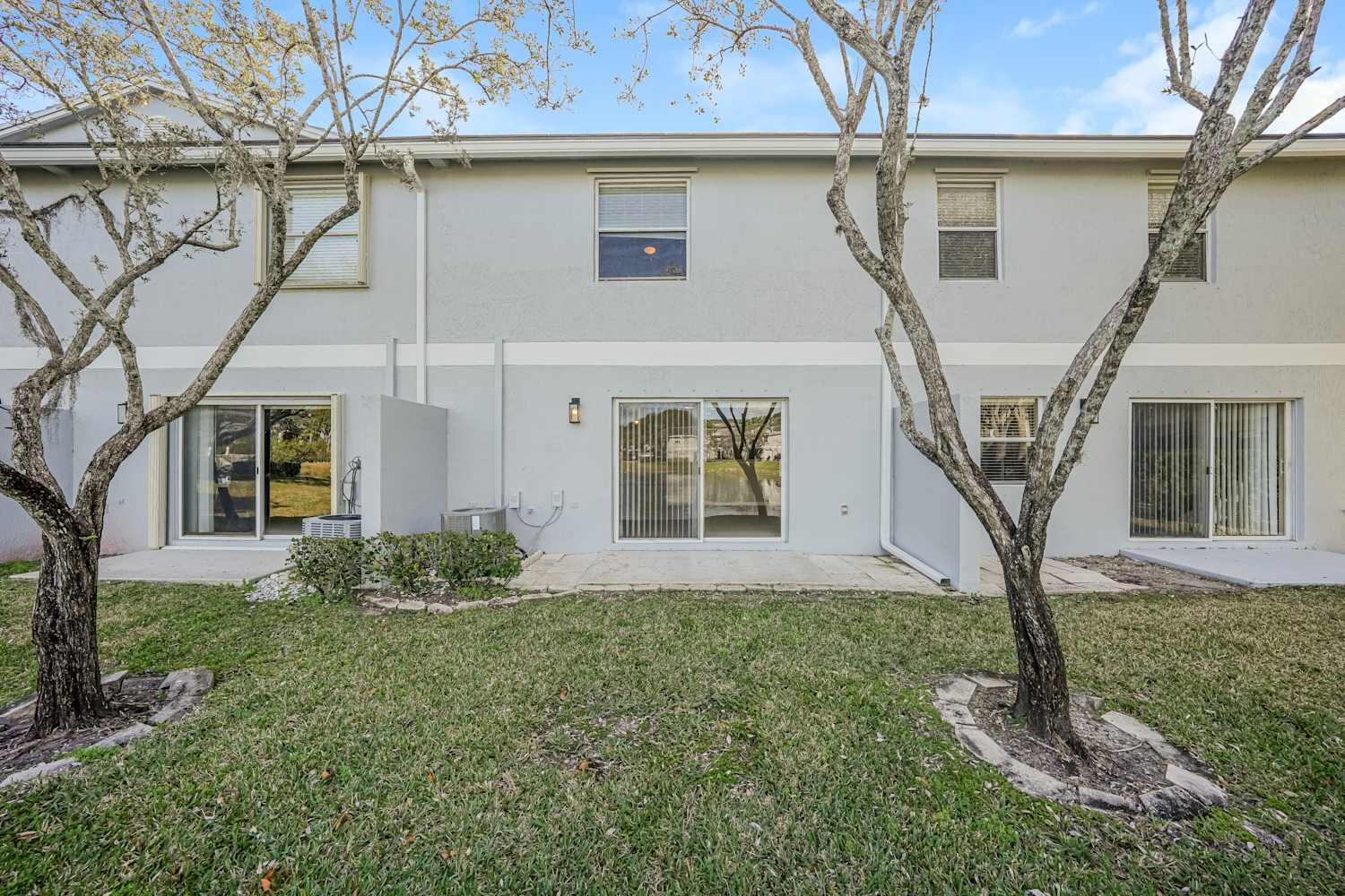 SIERRA PALMS - Residential Lease