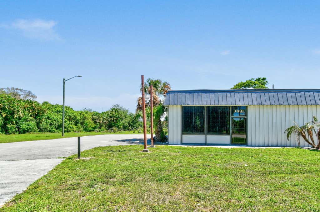 Photo of 3801 OKEECHOBEE Road, Fort Pierce, FL 34947 (MLS # B26053975)