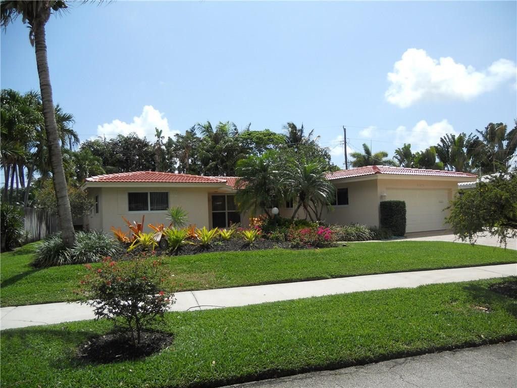 Photo of 5910 NE 21st Way, Fort Lauderdale, FL 33308 (MLS # B26029935)