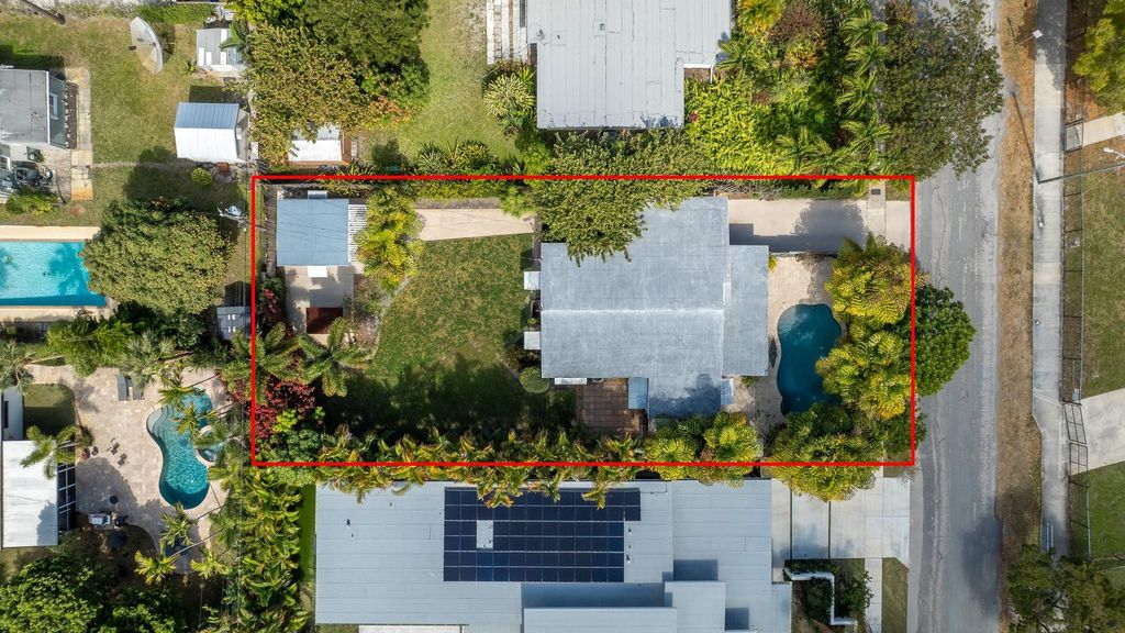 Photo of 1413 NE 17th Way, Fort Lauderdale, FL 33304 (MLS # F10555195)