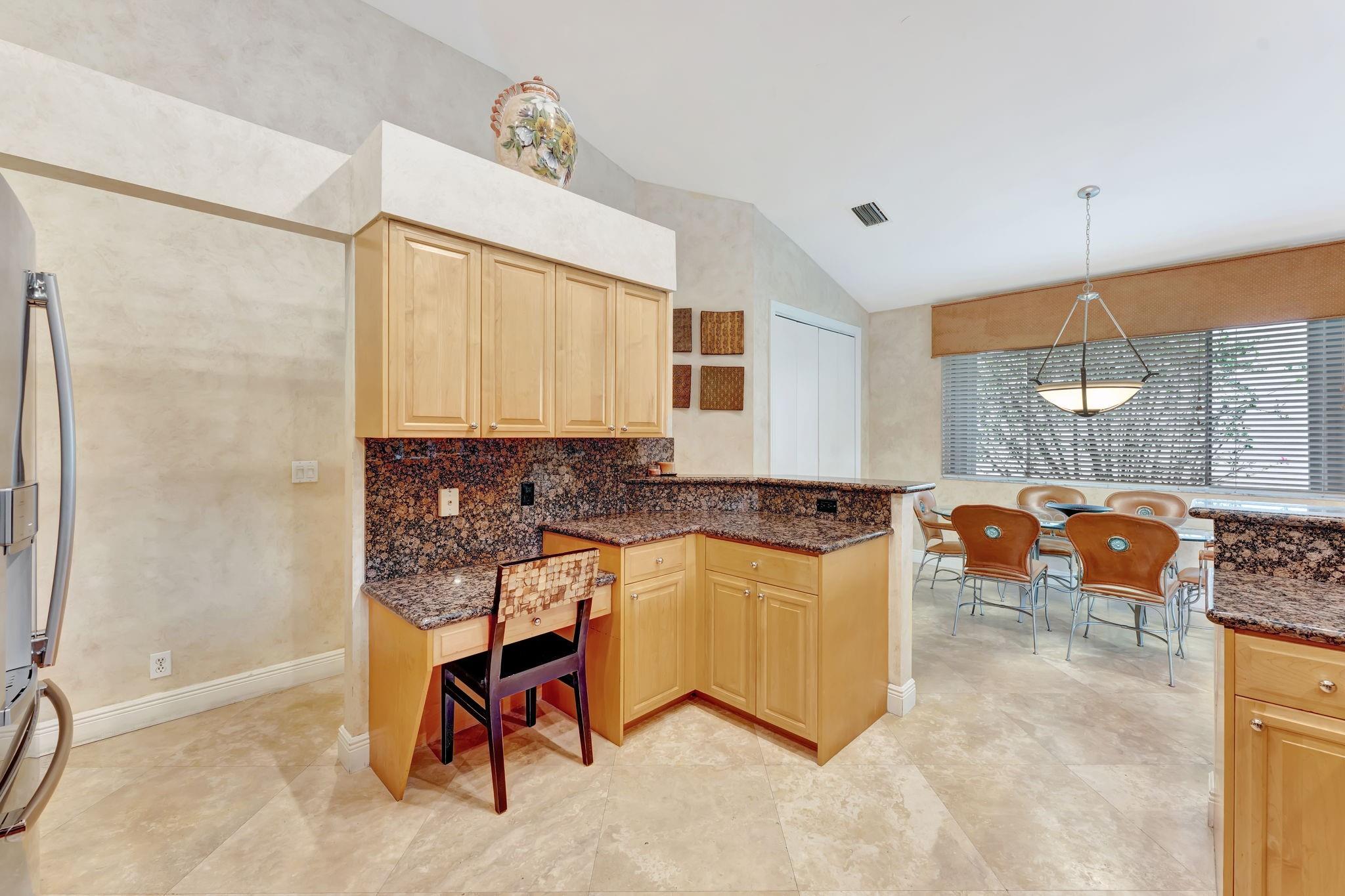 Eagle Point 127-12 B - Residential