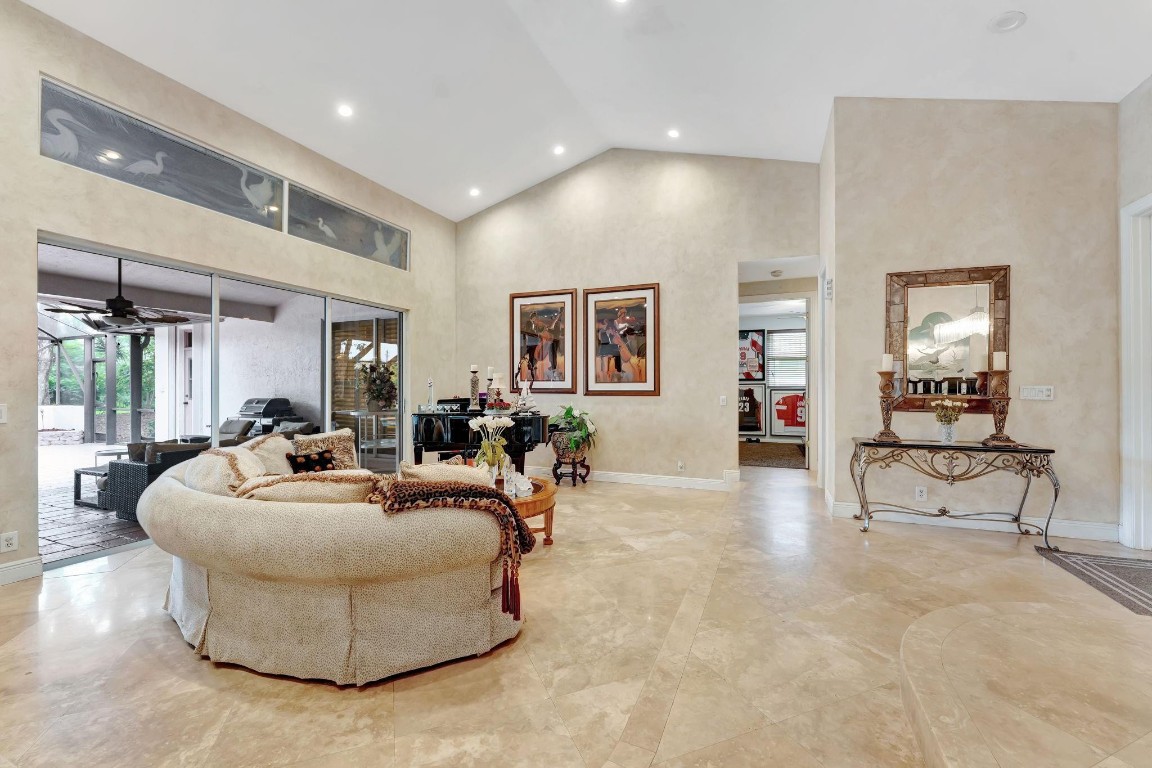 Eagle Point 127-12 B - Residential