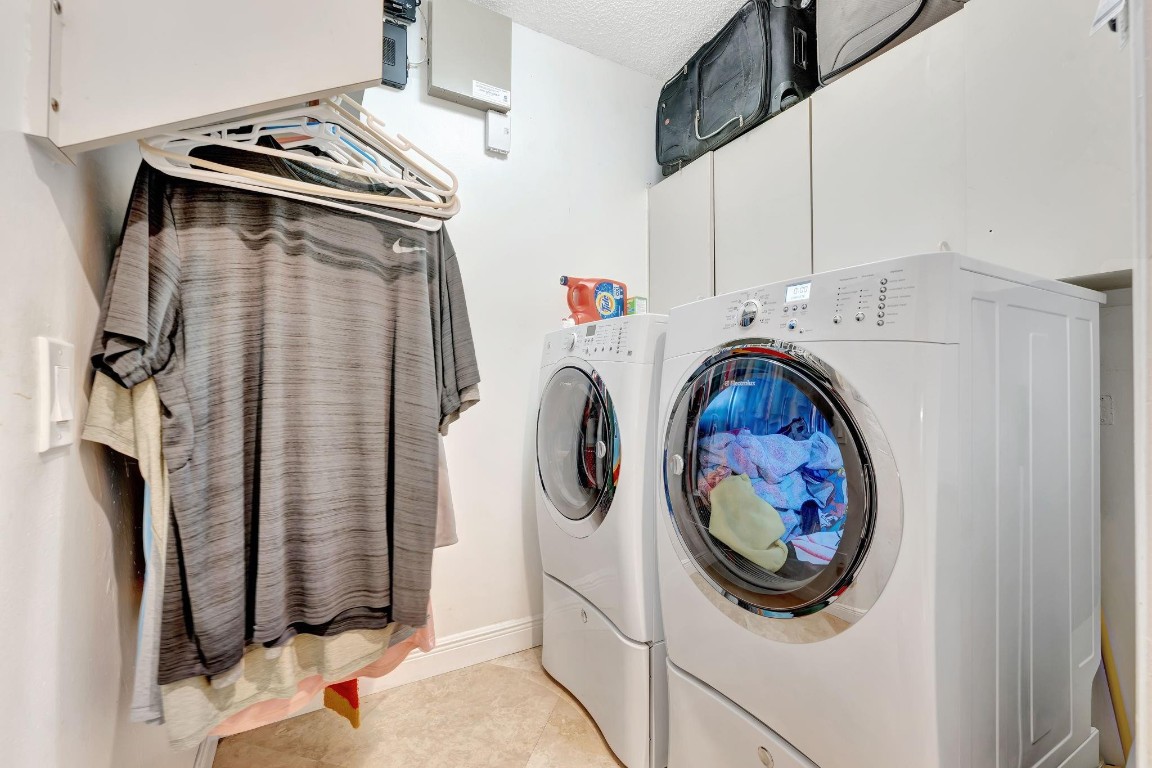 Eagle Point 127-12 B - Residential