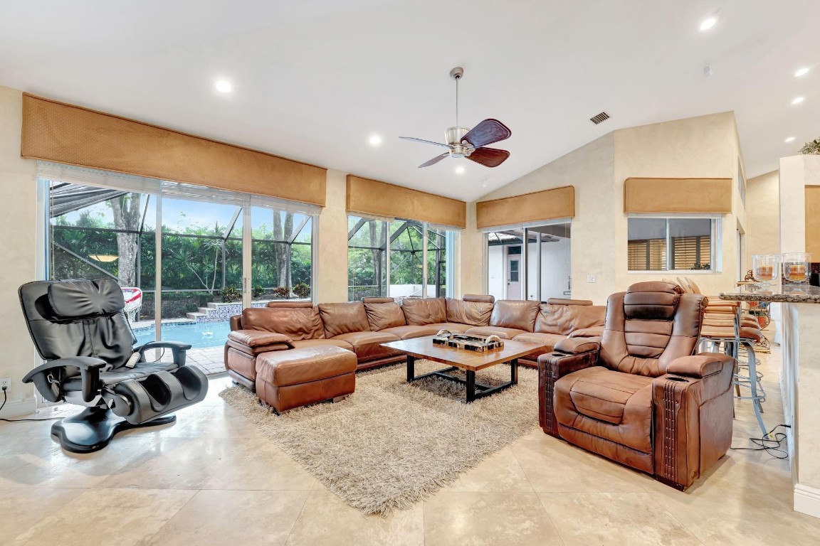 Eagle Point 127-12 B - Residential