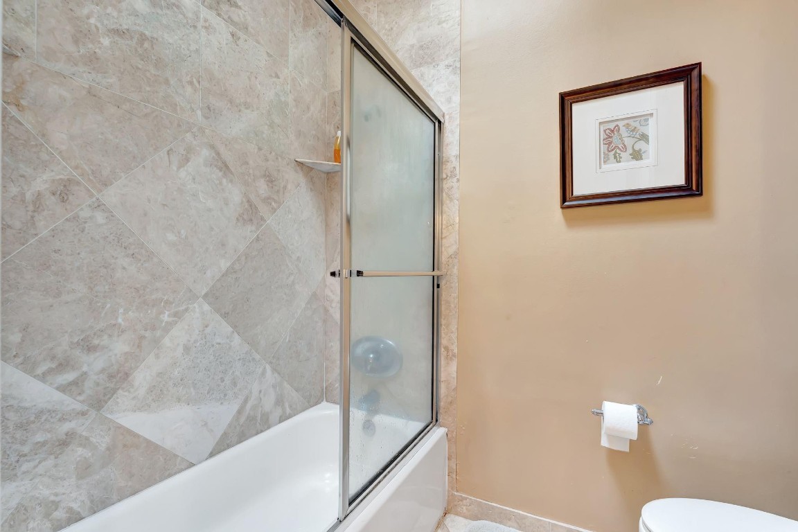 Eagle Point 127-12 B - Residential