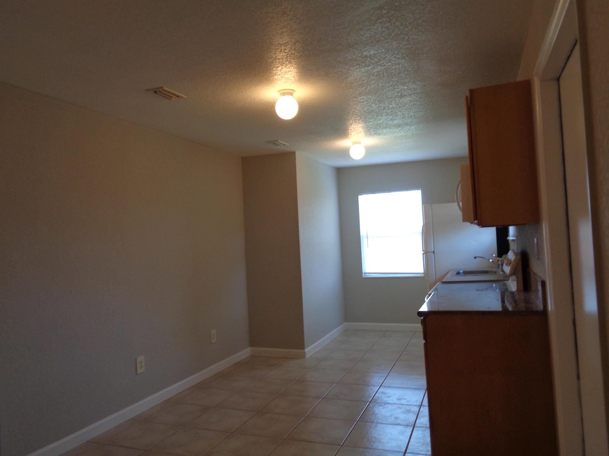 LAKEWOOD GARDENS PL 1 IN - Residential Lease