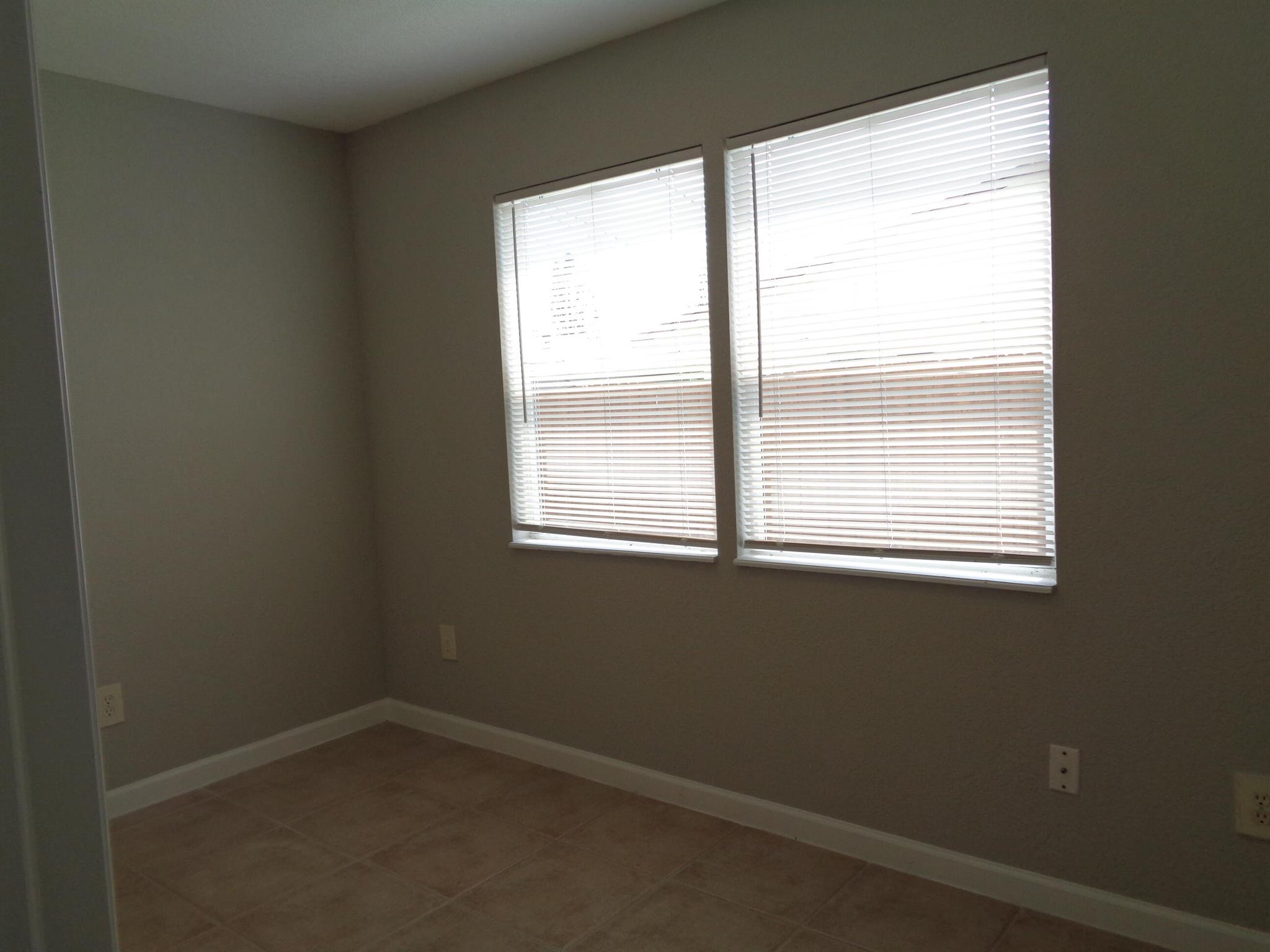 LAKEWOOD GARDENS PL 1 IN - Residential Lease