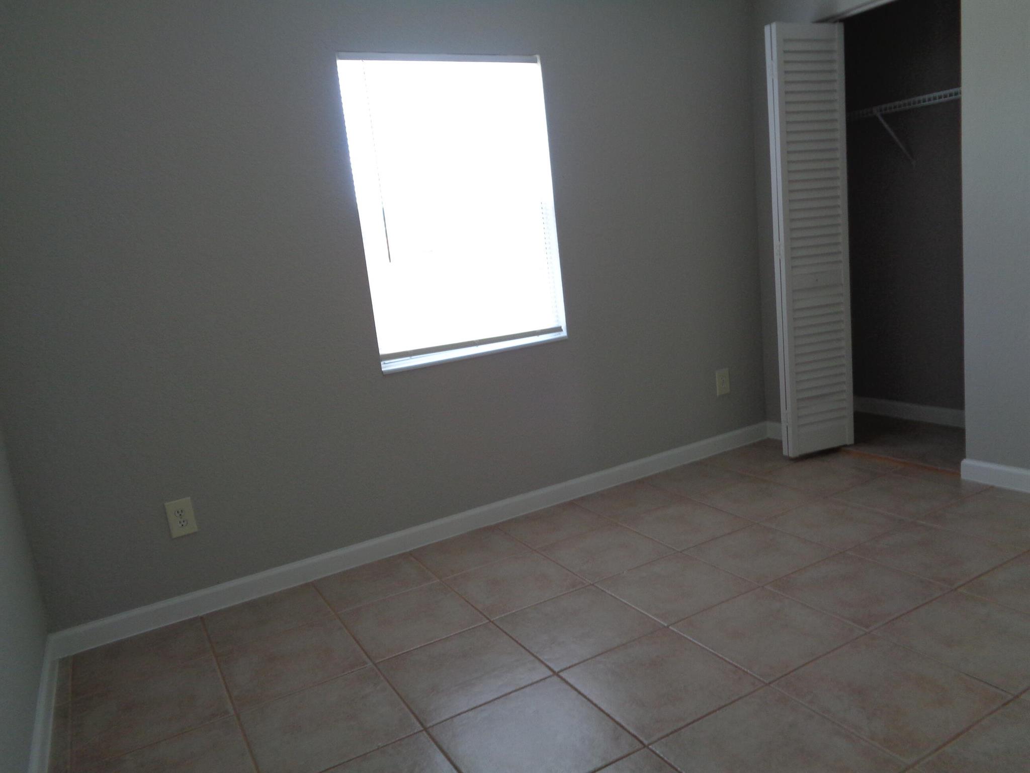 LAKEWOOD GARDENS PL 1 IN - Residential Lease