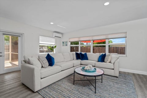 Tiny photo for 3721 NE 16th Terrace, Oakland Park, FL 33334 (MLS # B26088088)