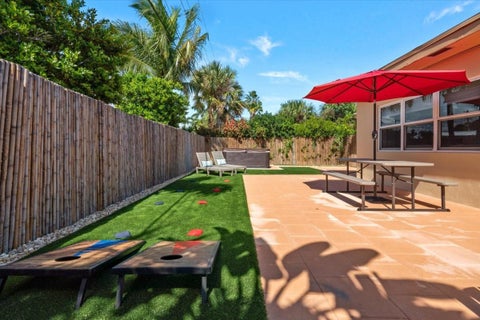 Tiny photo for 3721 NE 16th Terrace, Oakland Park, FL 33334 (MLS # B26088088)