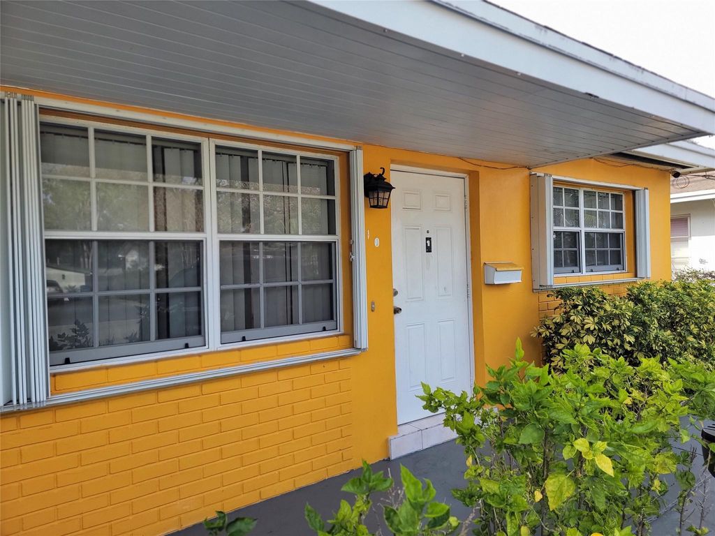 Photo of 410 SW 11th Avenue, Hallandale Beach, FL 33009 (MLS # F10555234)