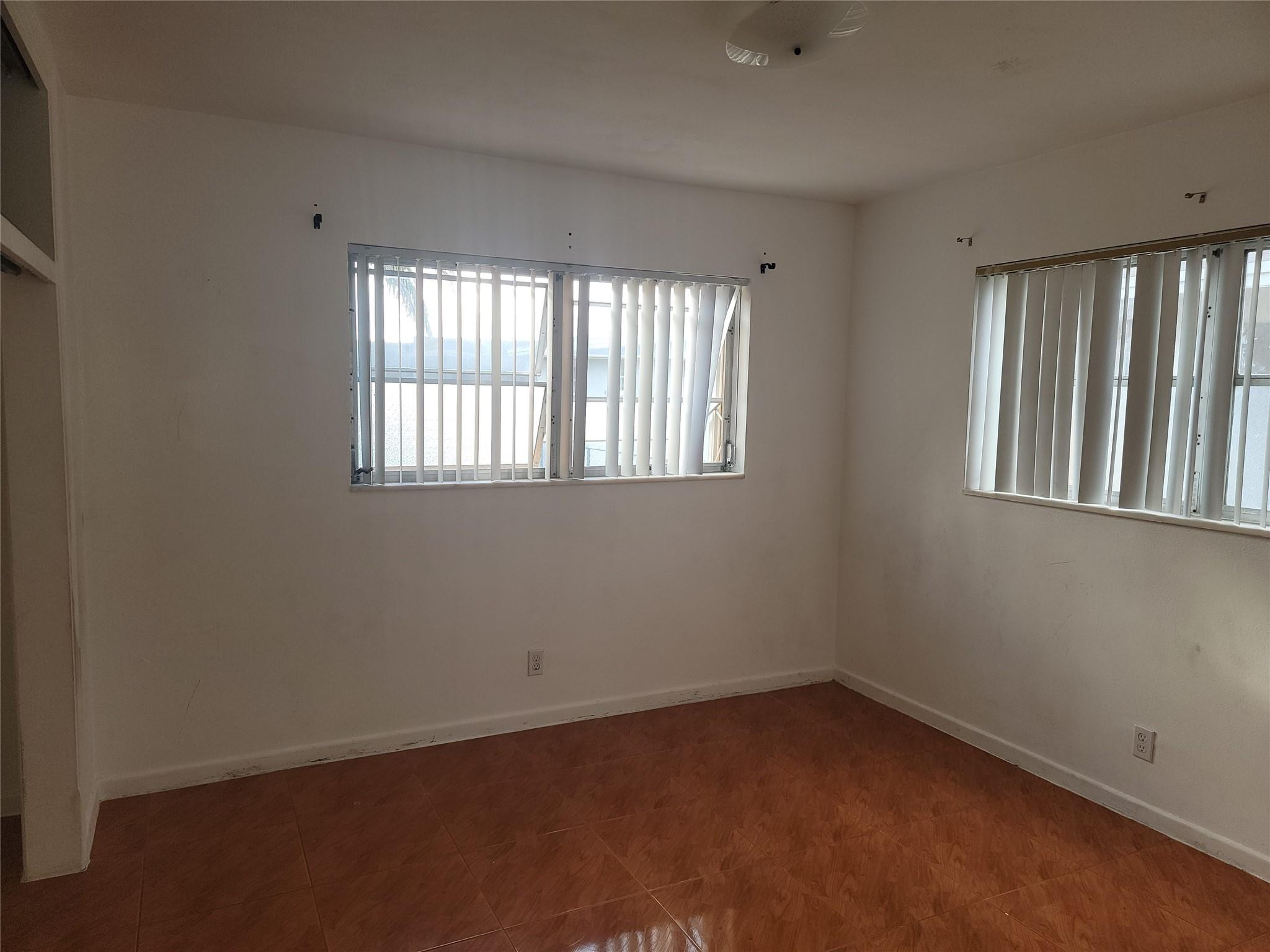 Oak Acres 46-39 B - Residential Lease