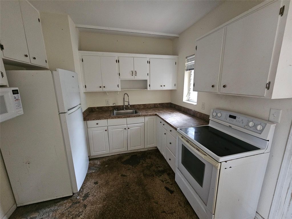 Photo of 113 SW 22nd Avenue, Fort Lauderdale, FL 33312 (MLS # F10476215)