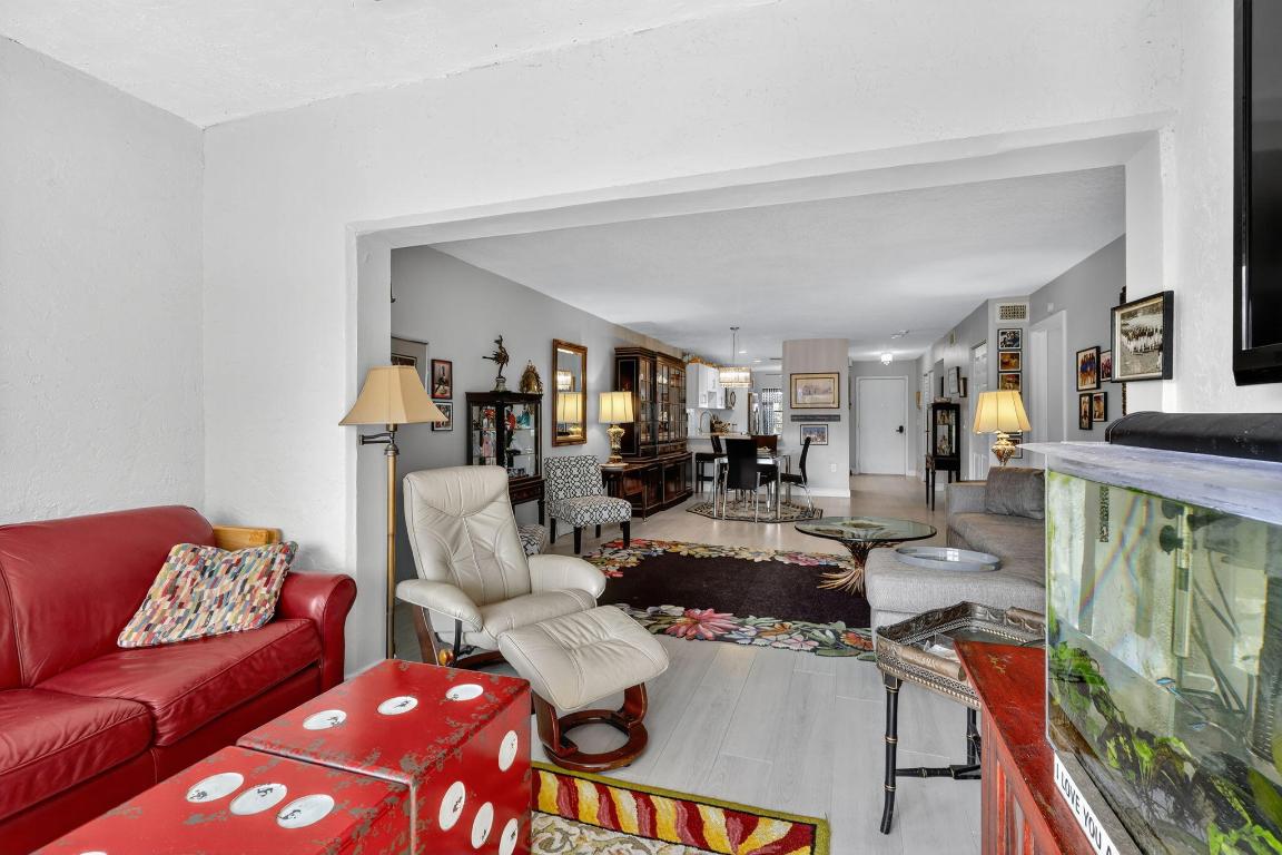 SOUTHPORT AT HUNTERS RUN CONDO - Residential