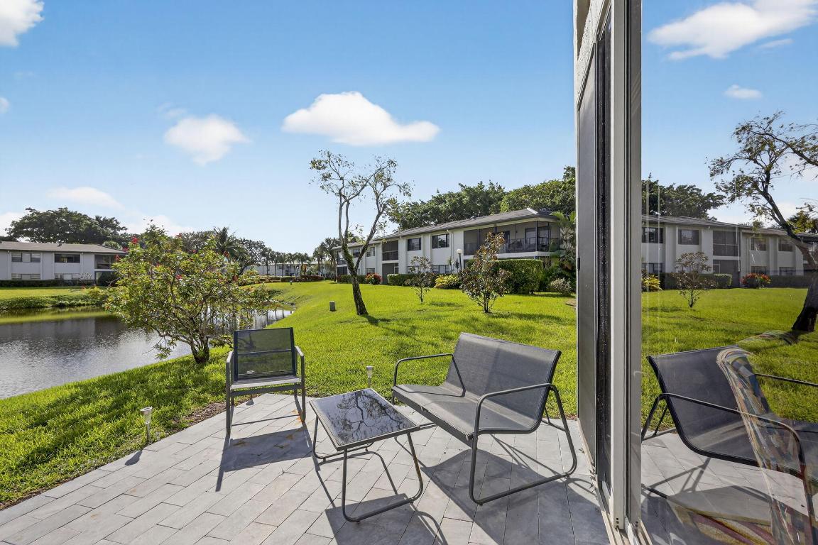 SOUTHPORT AT HUNTERS RUN CONDO - Residential