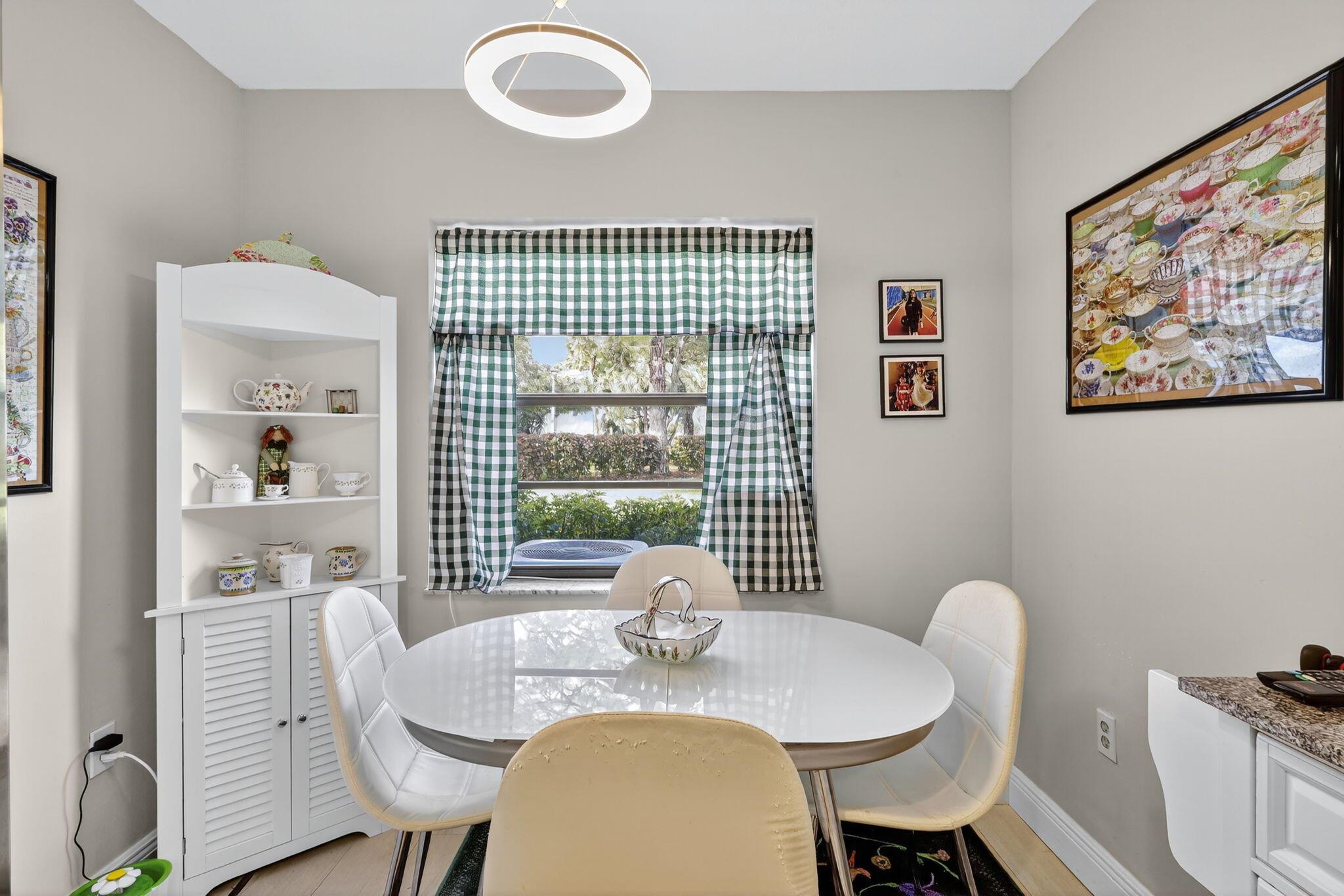 SOUTHPORT AT HUNTERS RUN - Residential