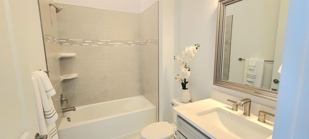 Photo of 10316 Northbrook Circle, Palm Beach Gardens, FL 33412 (MLS # R10941724)