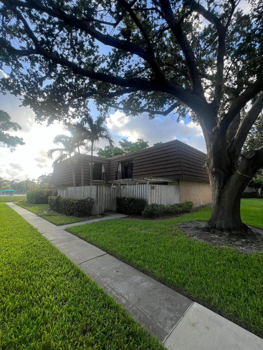Photo of 2430 24th Lane, Palm Beach Gardens, FL 33418 (MLS # R10998529)