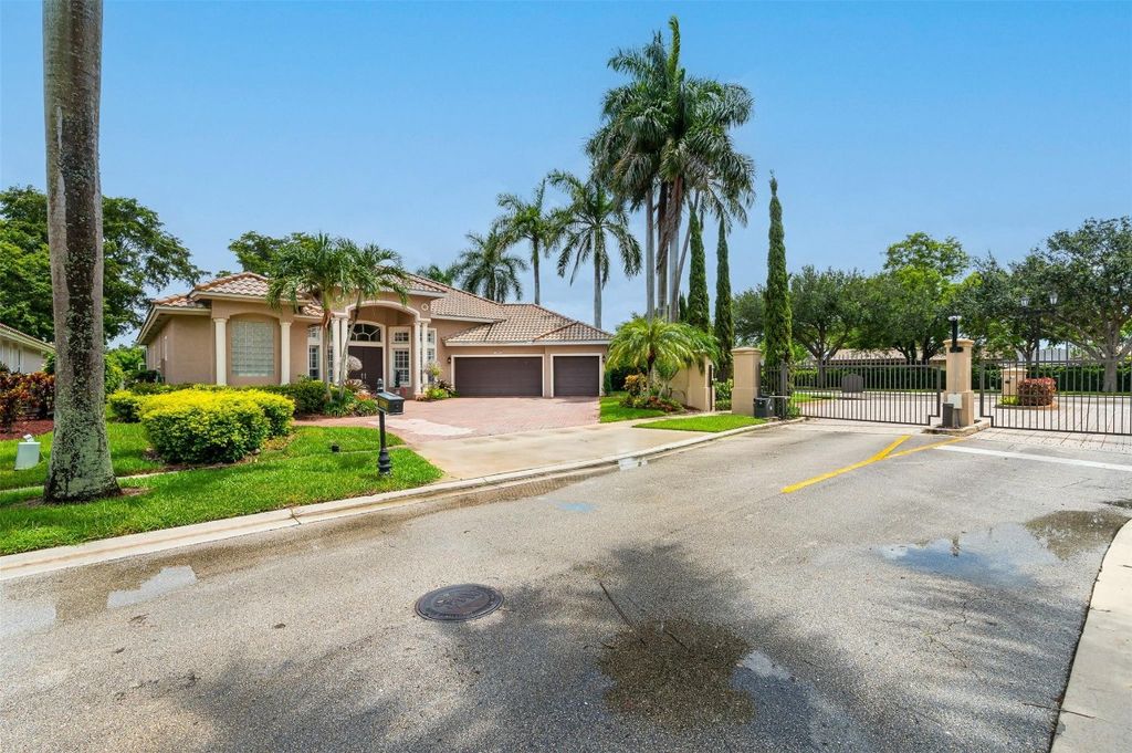 Photo of 11541 Kensington Court, Boca Raton, FL 33428 (MLS # F10453165)