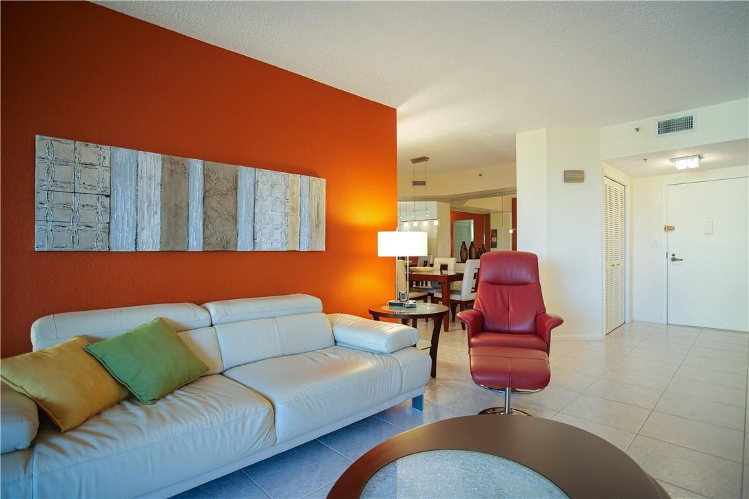 ENVIRON TOWERS - Residential