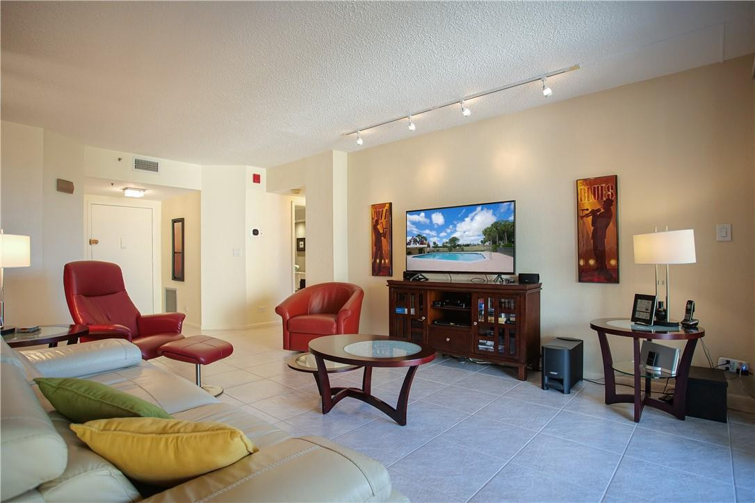 ENVIRON TOWERS - Residential