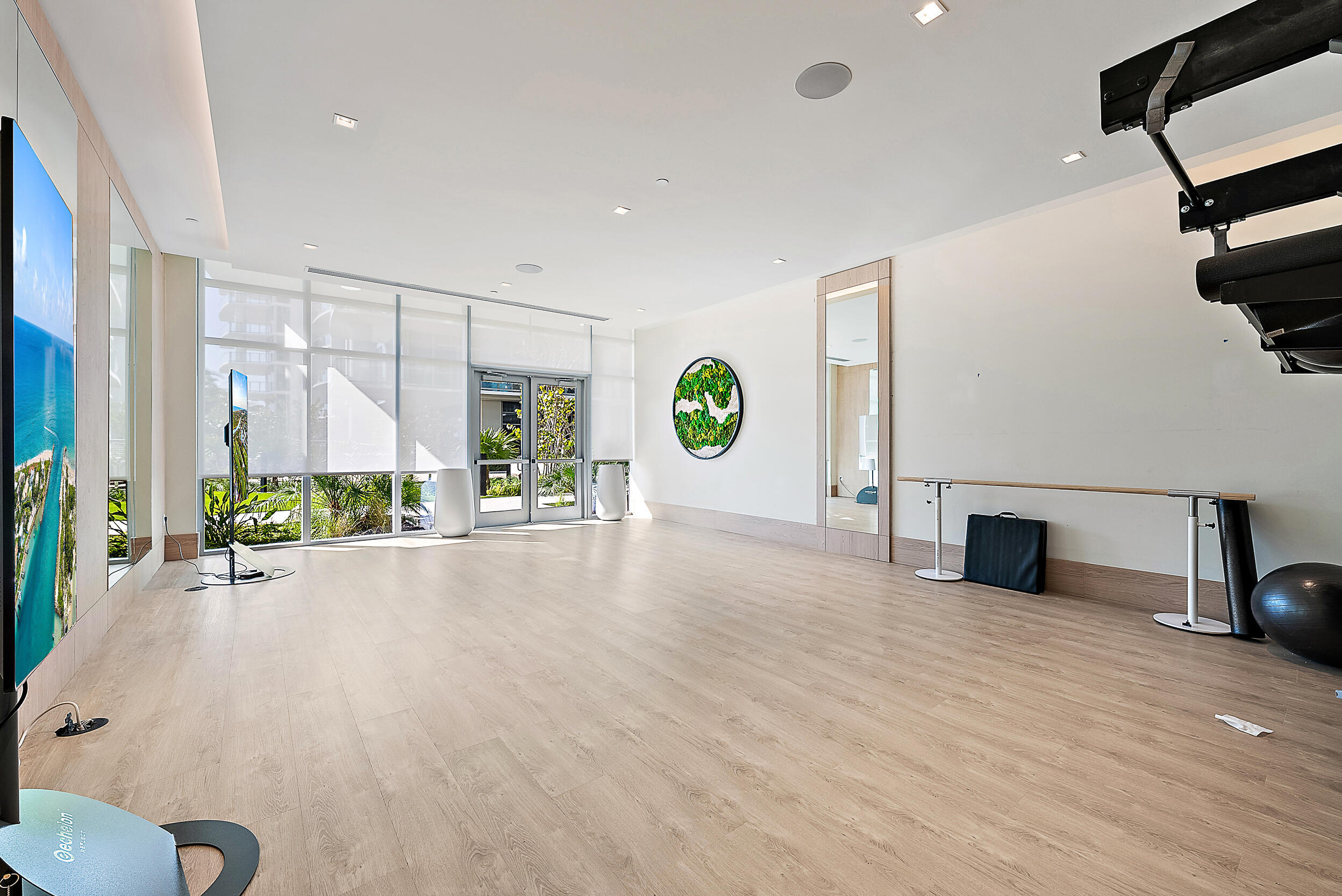 Nautilus 220 - Residential Lease