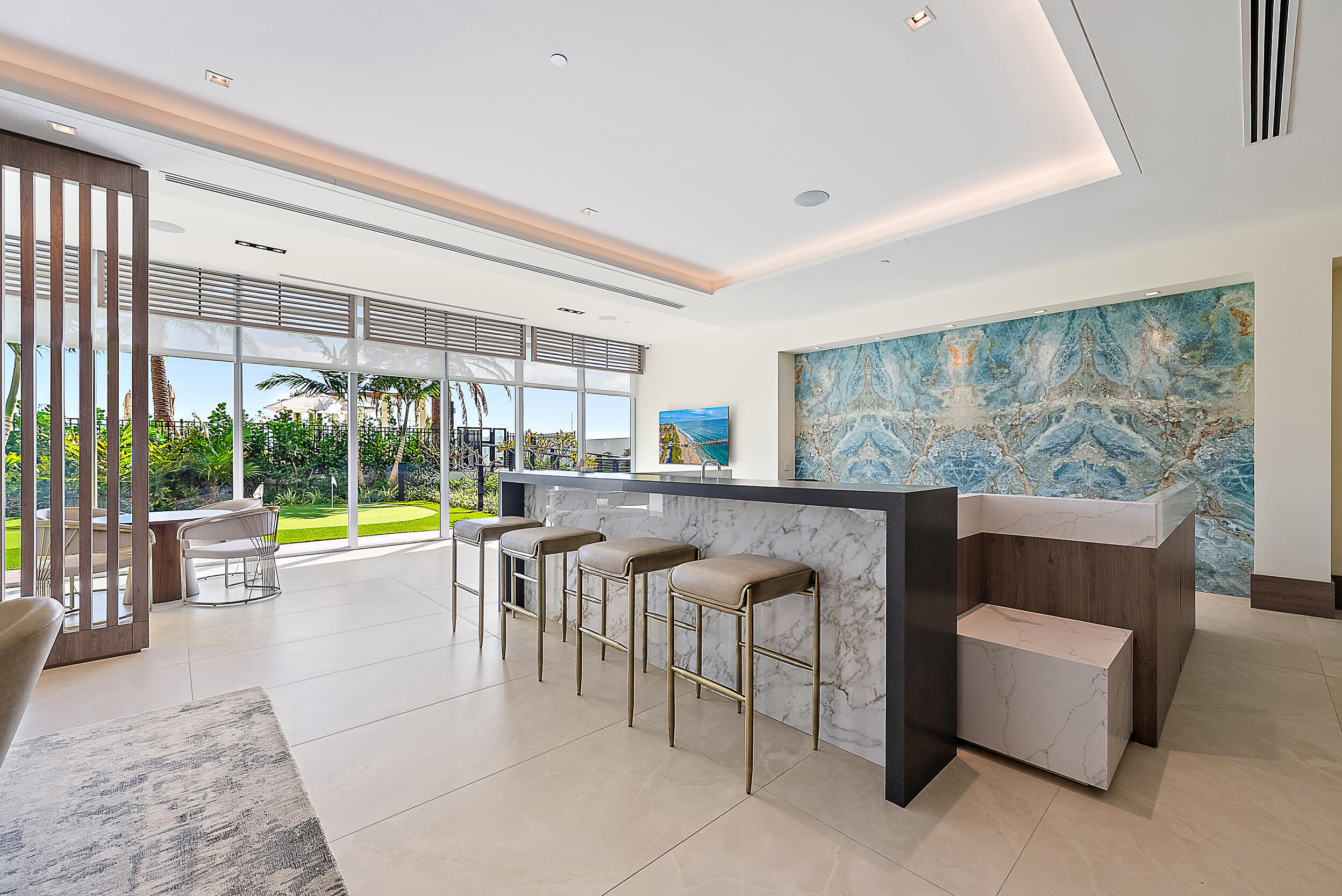 Nautilus 220 - Residential Lease