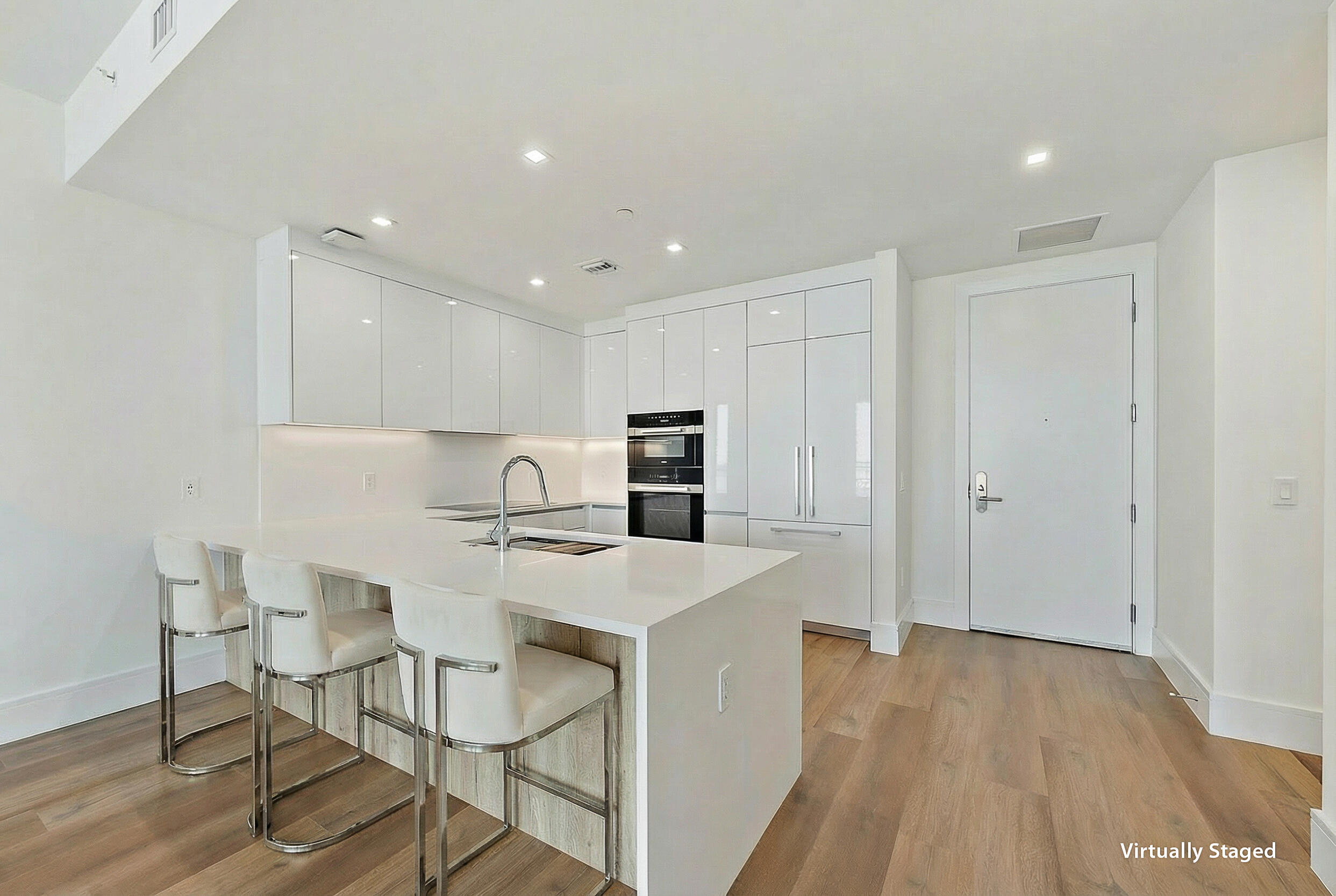 Nautilus 220 - Residential Lease
