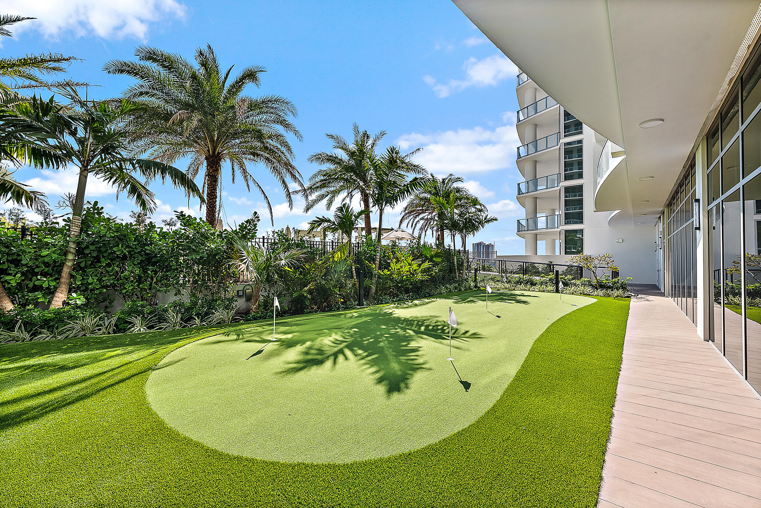 Nautilus 220 - Residential Lease