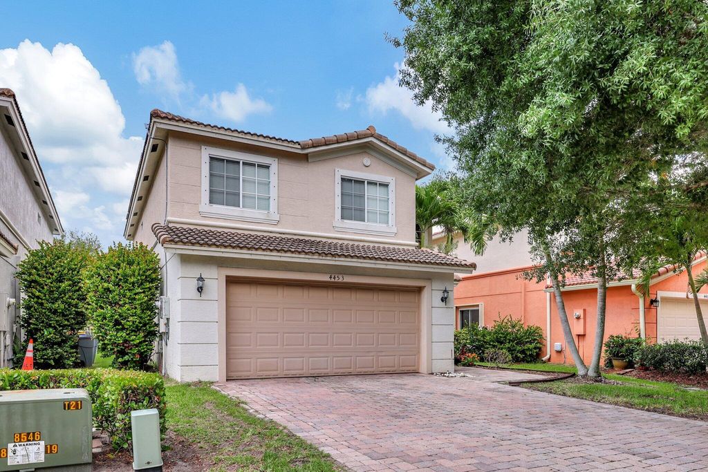 Photo of 4453 SE Graham Drive, Stuart, FL 34997 (MLS # R10999173)