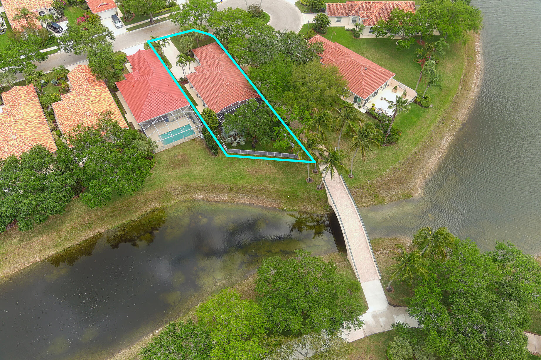 RIVERWALK - Residential