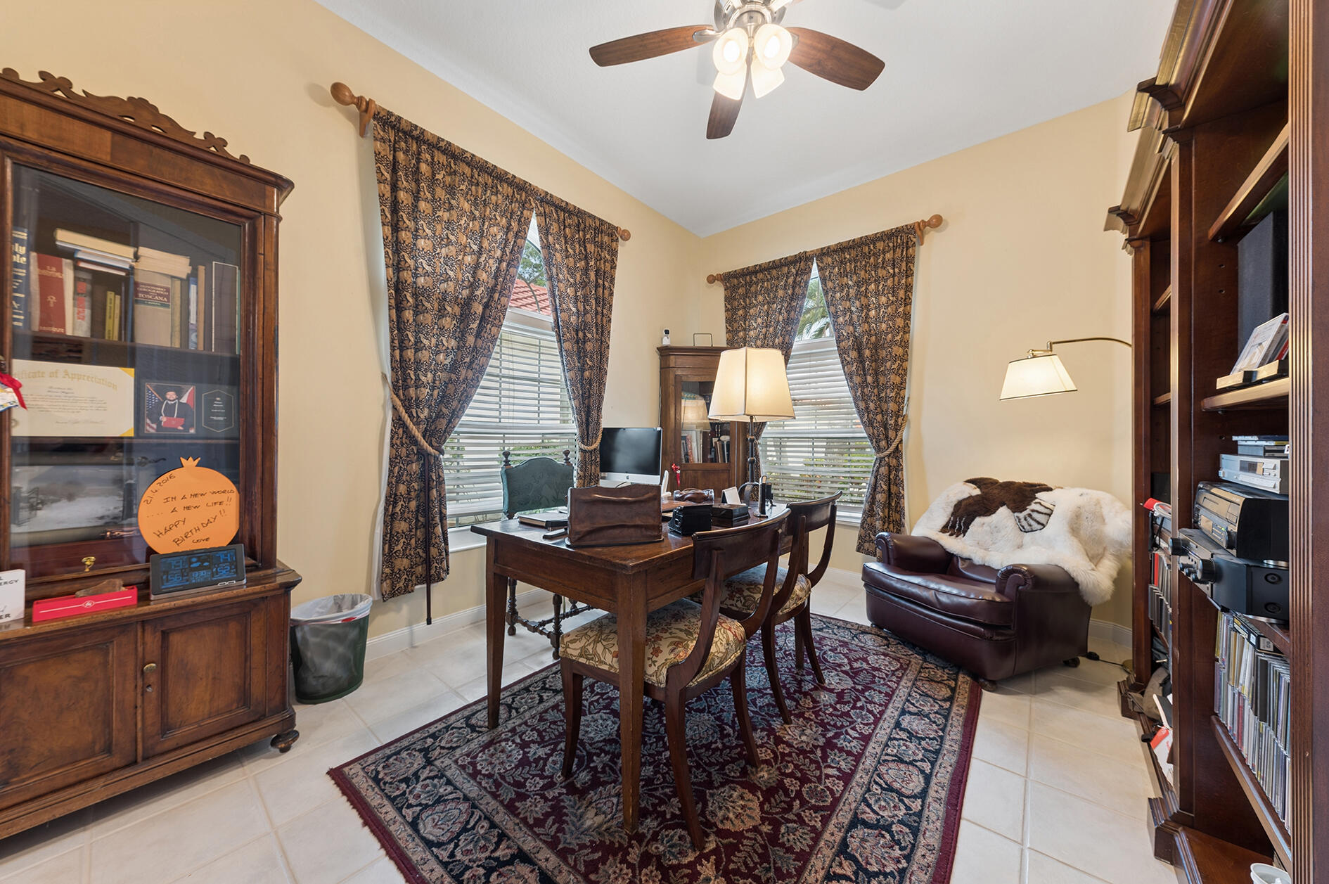 RIVERWALK - Residential